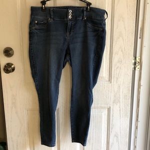 Torrid three button jeggings